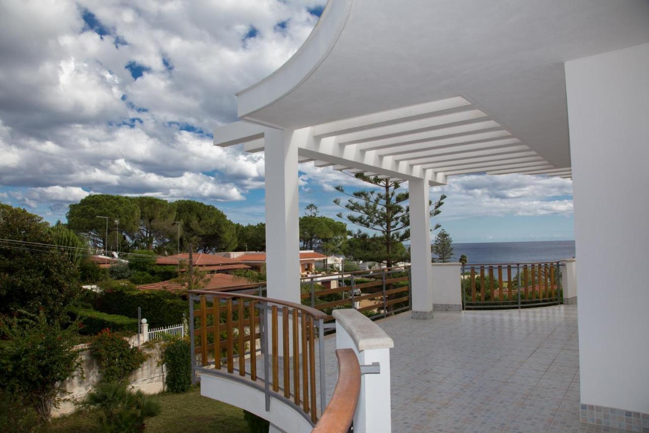 Villa Vega Fontane Bianche Luaran gambar