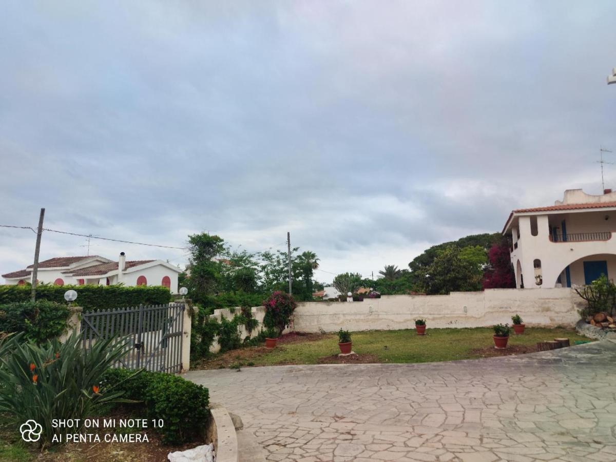 Villa Vega Fontane Bianche Luaran gambar